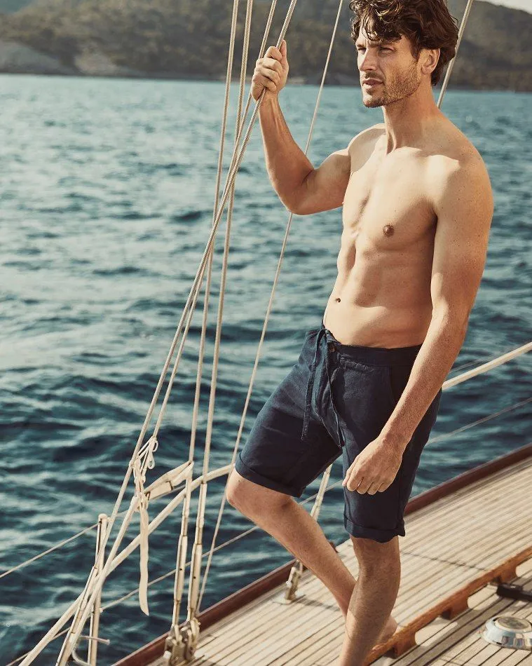 Tom James 12